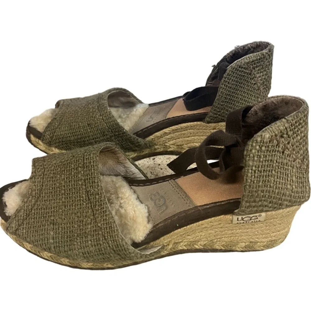 UGG AUSTRALIA 1652 Mar Espadrille Ankle Tie Wedge Woven Green Sandals Sz 7